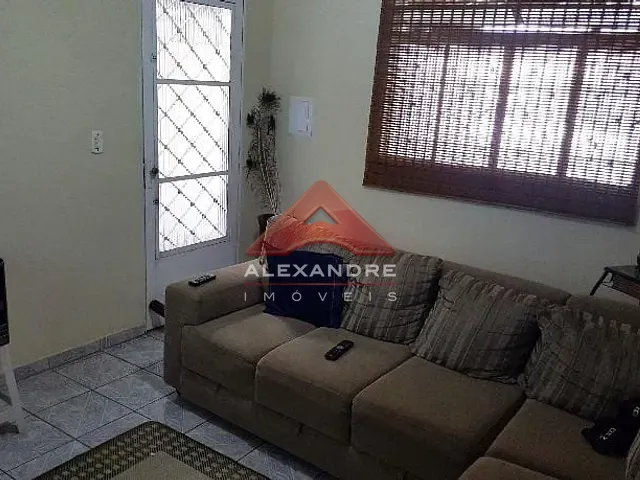 Casa com 128m² 2 quartos e 1 banheiro, à venda, no bairro Jardim Valparaíba em São José dos Campos