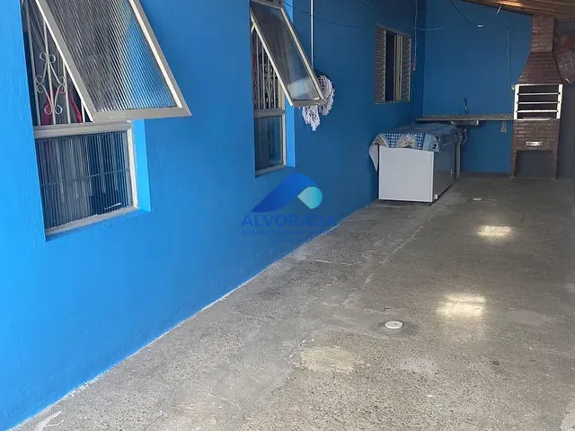 Casa com 180m² 2 quartos e 2 banheiros, à venda, no bairro Jardim Imperial em São José dos Campos