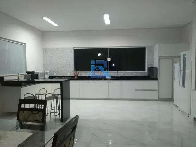 Casa com 566m² 3 quartos e 4 banheiros, para alugar, no bairro Sítio da Moenda em Itatiba