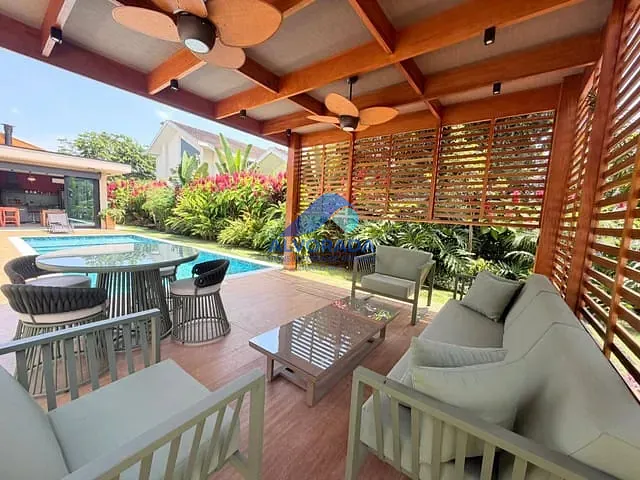 Casa com 1000m² 3 quartos e 4 banheiros, à venda, no bairro Condomínio Residencial Mirante do Vale em Jacareí