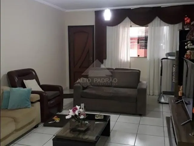 Casa com 250m² 3 quartos e 4 banheiros, à venda, no bairro Jardim Primavera em Mauá