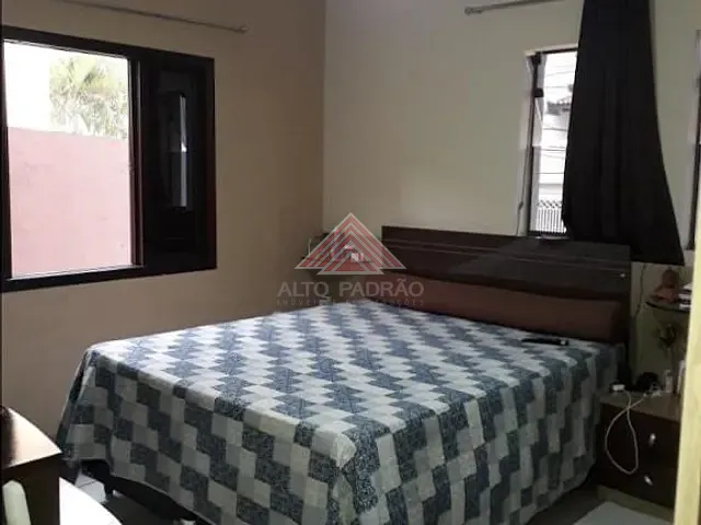 Casa com 250m² 3 quartos e 4 banheiros, à venda, no bairro Jardim Primavera em Mauá