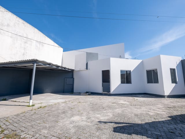 Casa com 1m² 2 quartos e 1 banheiro, para alugar, no bairro Areal em Pelotas