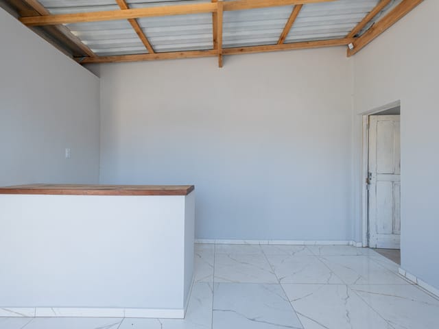 Casa com 1m² 2 quartos e 1 banheiro, para alugar, no bairro Areal em Pelotas