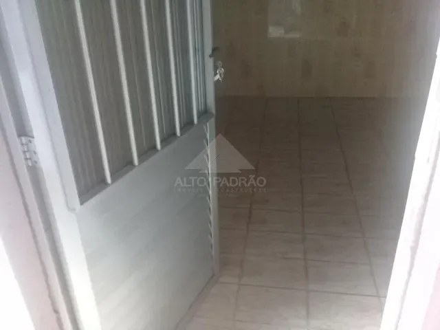 Casa com 200m² 2 quartos e 1 banheiro, à venda, no bairro Vila Ana em Mauá