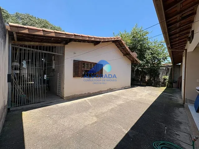 Casa com 467m² 3 quartos e 3 banheiros, à venda, no bairro Jardim Alvorada em São José dos Campos