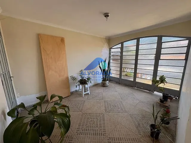 Casa com 467m² 3 quartos e 3 banheiros, à venda, no bairro Jardim Alvorada em São José dos Campos