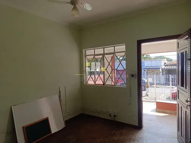 Casa com 250m² 3 quartos e 1 banheiro, para alugar, no bairro Centro em Sumaré