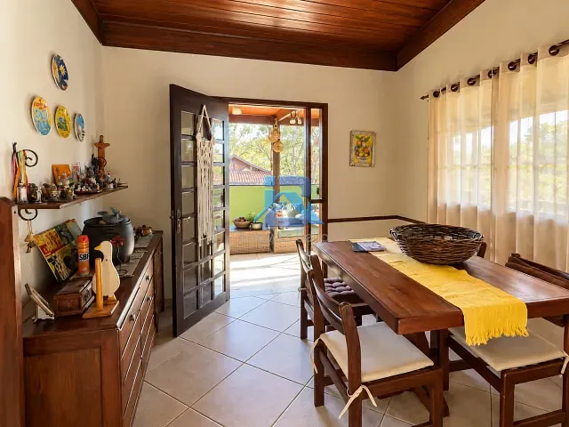 Casa 5 quartos e 4 banheiros, à venda, no bairro Jd. São Bento do Recreio em Valinhos