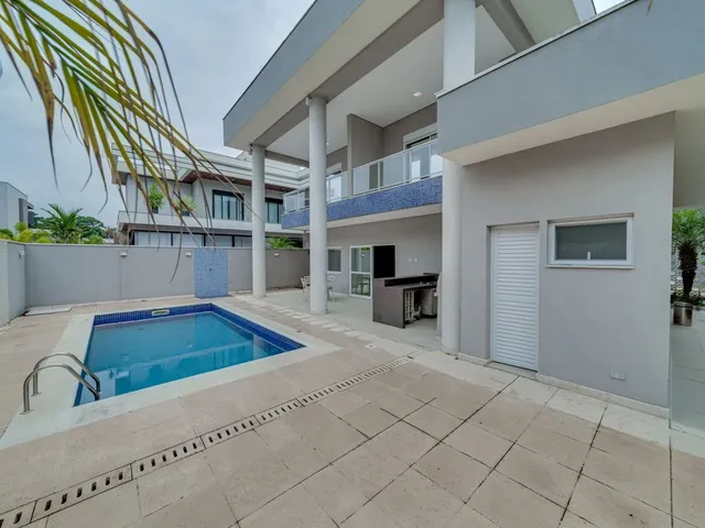 Casa com 450m² 5 quartos e 5 banheiros, à venda ou para alugar, no bairro Jardim do Golfe em São José Dos Campos