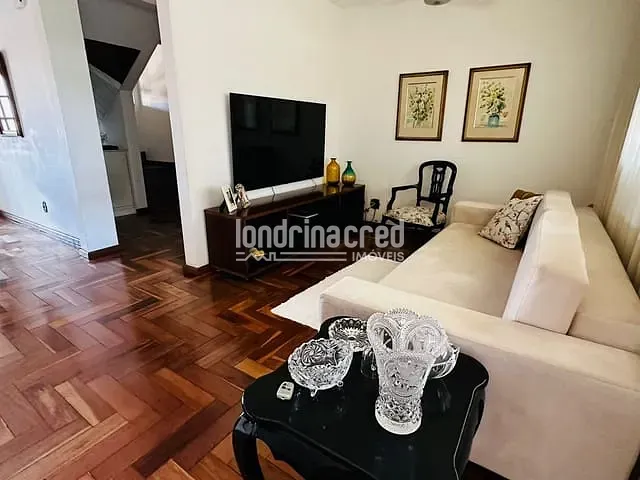 Casa 3 quartos e 3 banheiros, à venda, no bairro Jardim Albatroz em Londrina