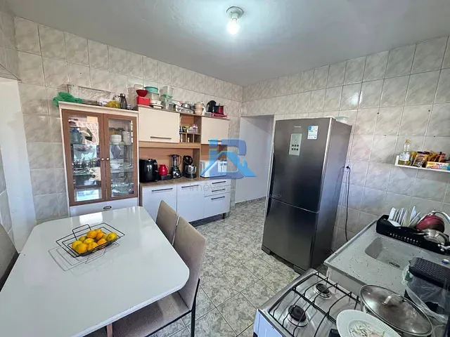 Casa 5 quartos e 3 banheiros, à venda, no bairro Parque Tescarollo em Itatiba