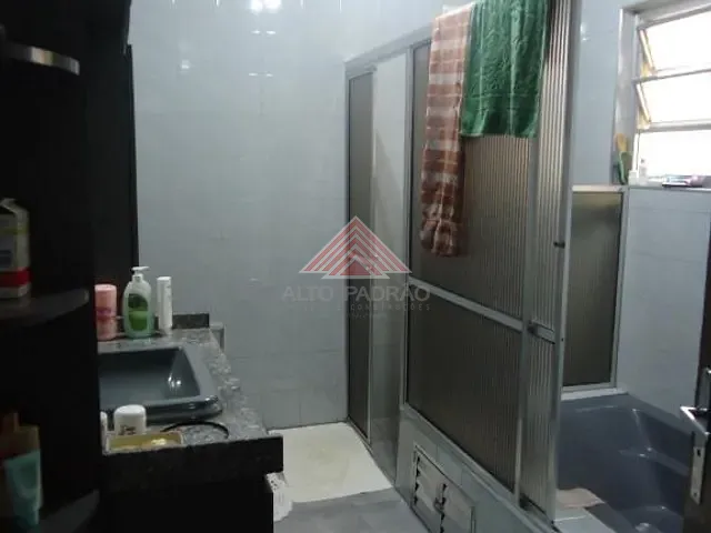 Casa com 360m² 3 quartos e 5 banheiros, à venda, no bairro Jardim Pilar em Mauá