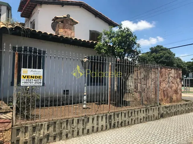 Casa com 369m² 3 quartos e 3 banheiros, à venda, no bairro Centro em Pindamonhangaba