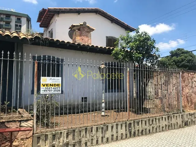 Casa com 369m² 3 quartos e 3 banheiros, à venda, no bairro Centro em Pindamonhangaba