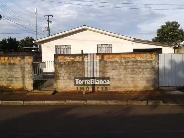 Casa com 299m² 2 quartos e 1 banheiro, à venda, no bairro Uvaranas em Ponta Grossa
