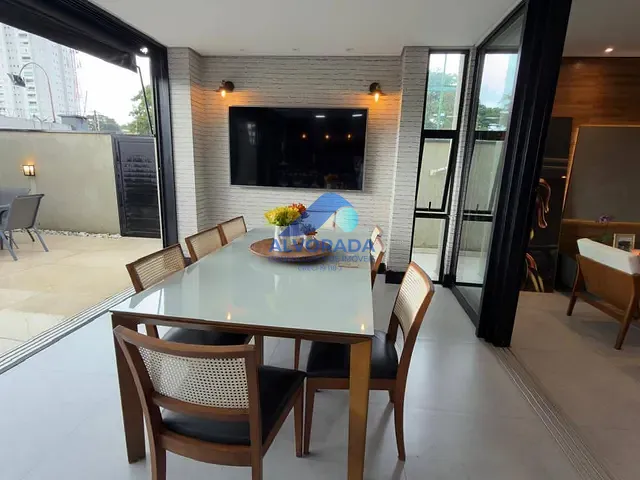 Casa com 297m² 3 quartos e 5 banheiros, à venda, no bairro Parque Califórnia em Jacareí
