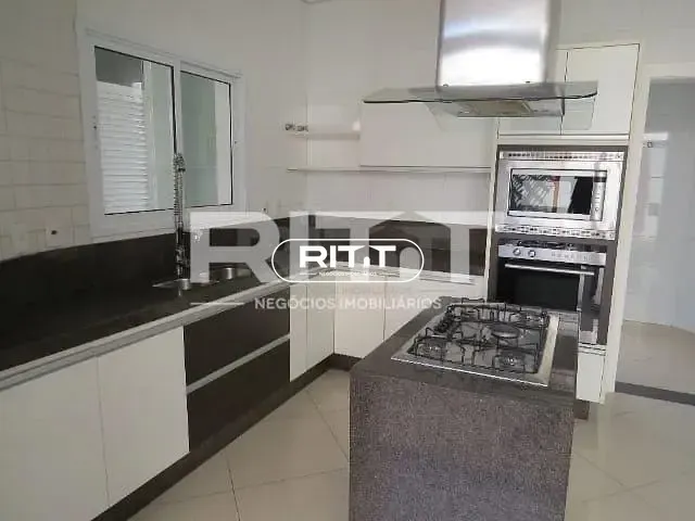 Casa com 360m² 4 quartos e 1 banheiro, para alugar, no bairro Swiss Park em Campinas