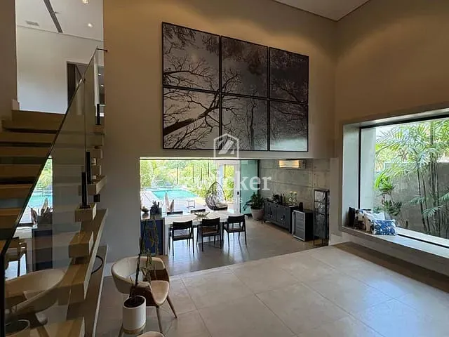Casa com 600m² 5 quartos e 6 banheiros, à venda, no bairro Residencial Primavera em Piratininga
