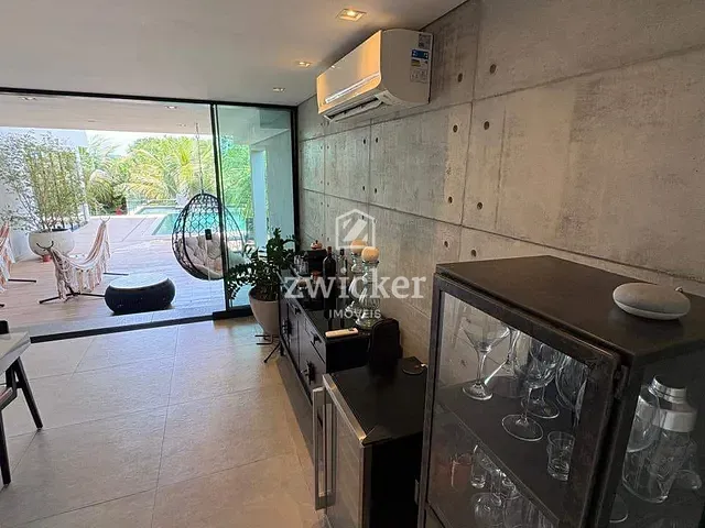 Casa com 600m² 5 quartos e 6 banheiros, à venda, no bairro Residencial Primavera em Piratininga