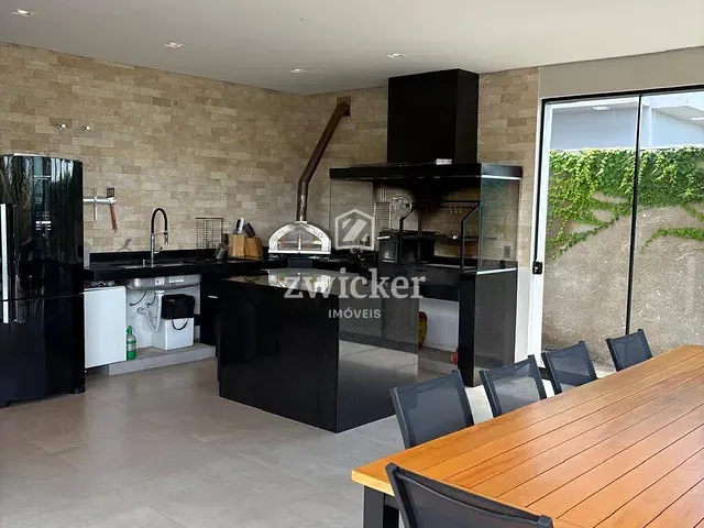 Casa com 600m² 5 quartos e 6 banheiros, à venda, no bairro Residencial Primavera em Piratininga