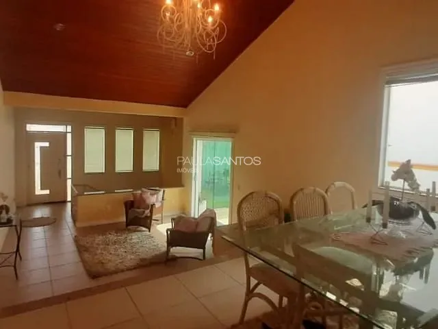 Casa com 300m² 3 quartos e 4 banheiros, à venda, no bairro Vila Independência em Sorocaba