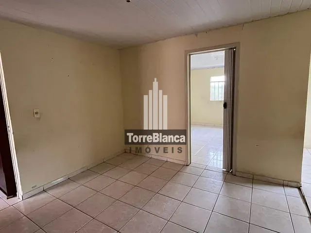 Casa com 275m² 3 quartos e 2 banheiros, à venda, no bairro Colônia Dona Luiza em Ponta Grossa