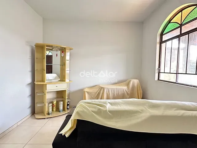 Casa com 120m² 3 quartos e 2 banheiros, para alugar, no bairro Planalto em Belo Horizonte