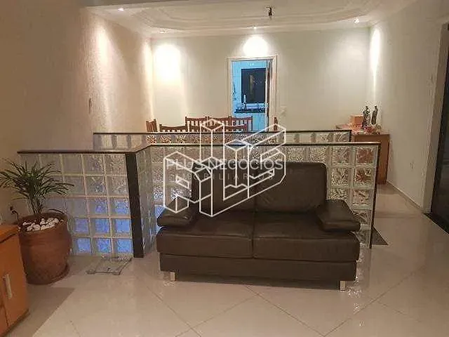 Casa 4 quartos e 4 banheiros, à venda, no bairro Vila Lucy em Sorocaba