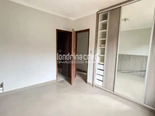 Casa 3 quartos e 3 banheiros, à venda, no bairro Jardim Pequena Londres em Londrina