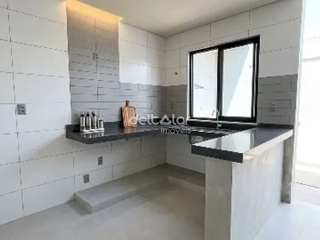 Casa com 128m² 3 quartos e 2 banheiros, à venda, no bairro Itapoã em Belo Horizonte