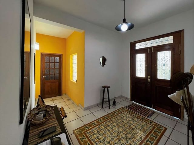Casa com 1272m² 5 quartos e 5 banheiros, à venda, no bairro Granja Viana II em Cotia