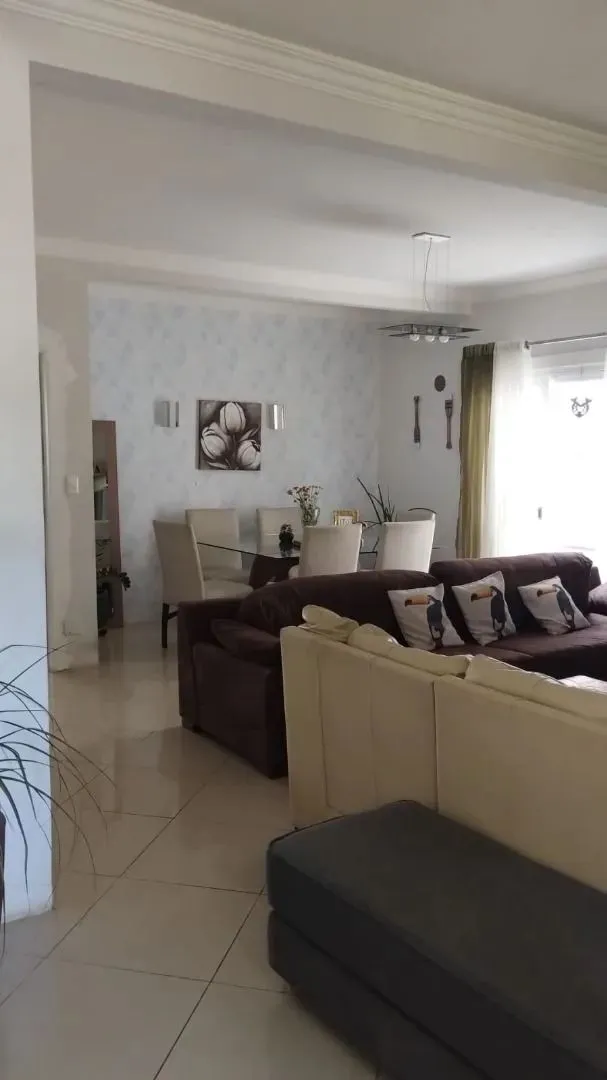 Casa, 4 quartos, 330 m² - Foto 4