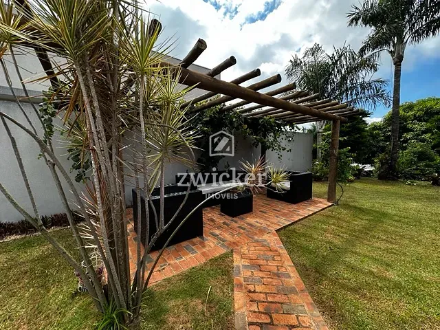 Casa com 675m² 3 quartos e 3 banheiros, à venda, no bairro Vila Santa Maria em Piratininga