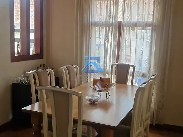 Casa com 290m² 3 quartos e 3 banheiros, à venda, no bairro Centro em Itatiba
