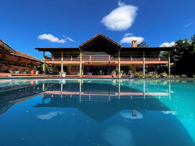 Casa com 3782m² 5 quartos e 9 banheiros, à venda, no bairro Jardim Mediterrâneo em Cotia