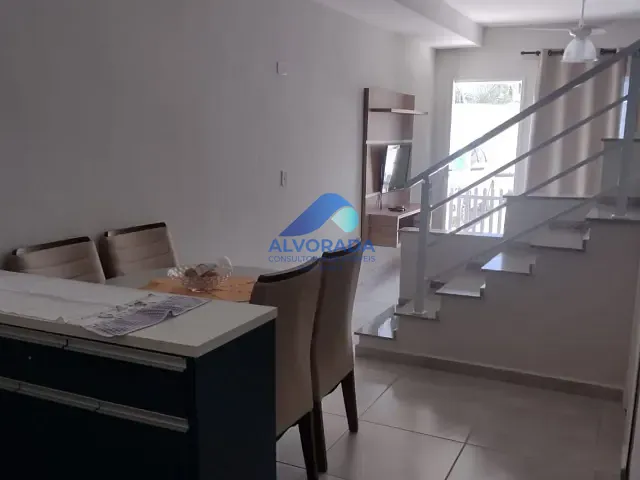 Casa 2 quartos e 1 banheiro, à venda, no bairro Balneário Gardem Mar em Caraguatatuba