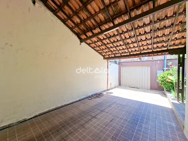 Casa com 600m² 3 quartos e 2 banheiros, para alugar, no bairro Santa Amélia em Belo Horizonte