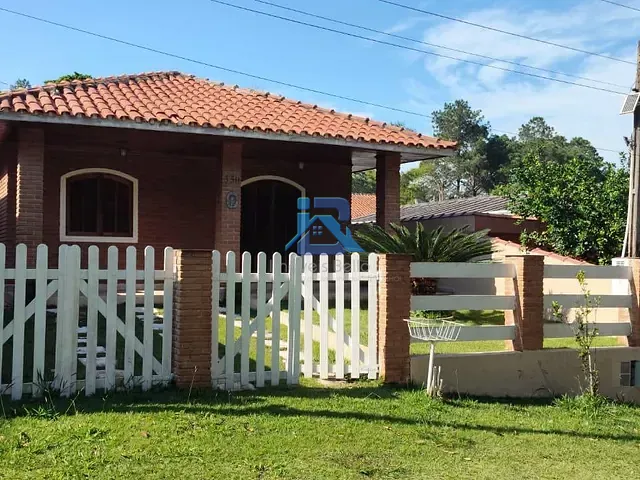 Casa com 250m² 3 quartos e 2 banheiros, à venda, no bairro Condomínio Clube de Campoo Fazenda em Itatiba