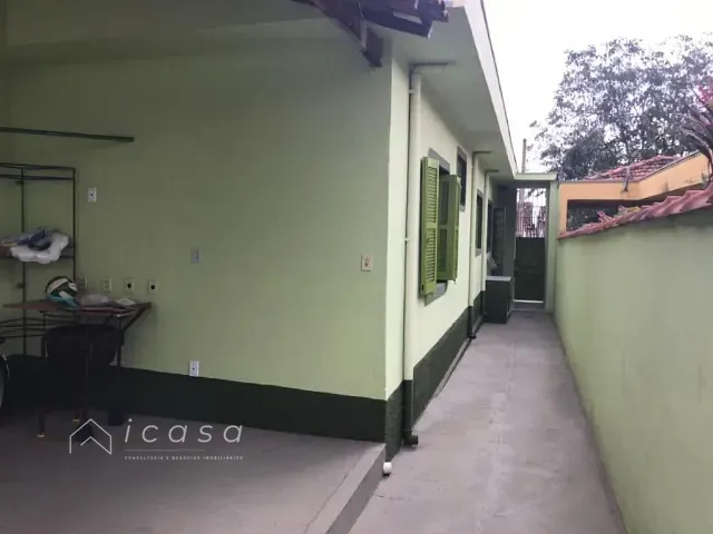 Casa com 290m² 3 quartos e 2 banheiros, à venda, no bairro Vila Santos em Caçapava