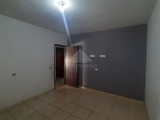 Casa com 250m² 2 quartos e 1 banheiro, à venda, no bairro Jardim Camila em Mauá