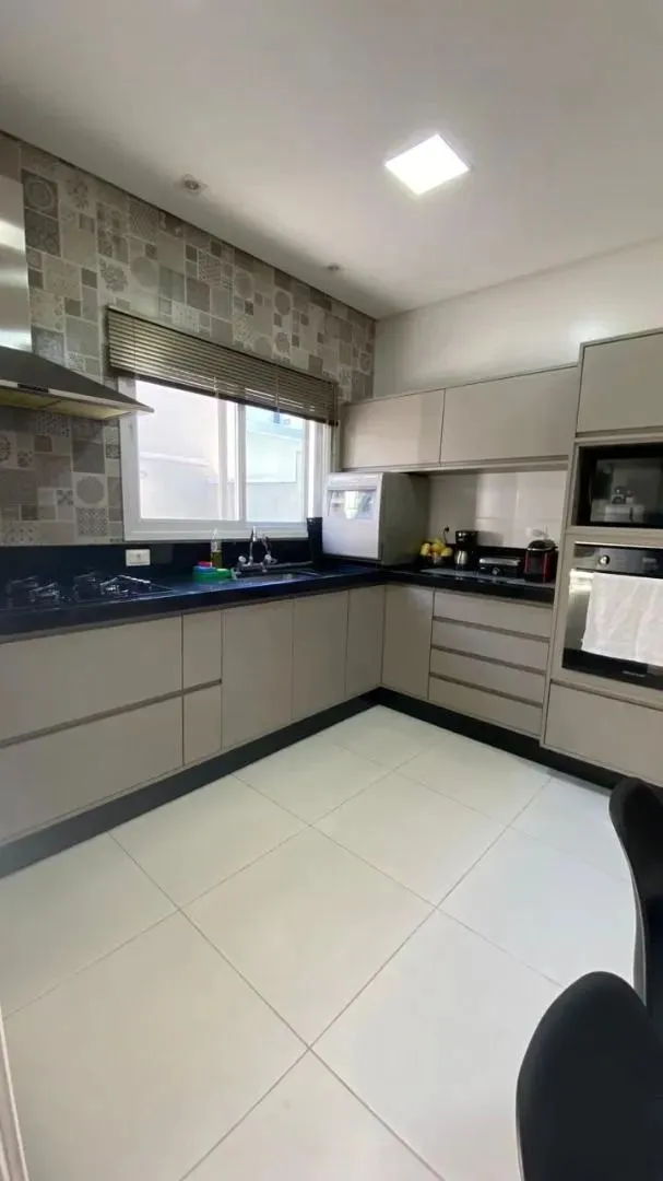 Casa, 4 quartos, 247 m² - Foto 9