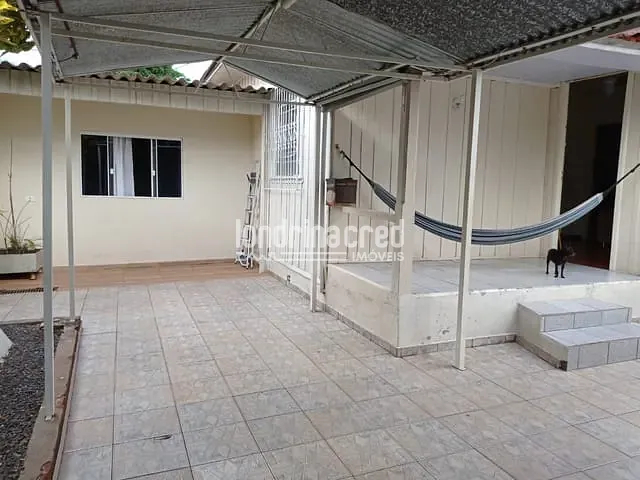 Casa com 250m² 3 quartos e 2 banheiros, à venda, no bairro Vila Goes em Londrina