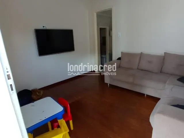 Casa com 250m² 3 quartos e 2 banheiros, à venda, no bairro Vila Goes em Londrina