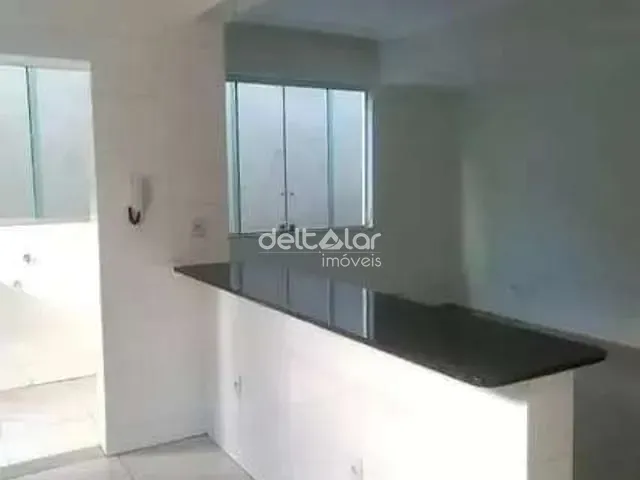Casa com 160m² 3 quartos e 4 banheiros, para alugar, no bairro Santa Amélia em Belo Horizonte