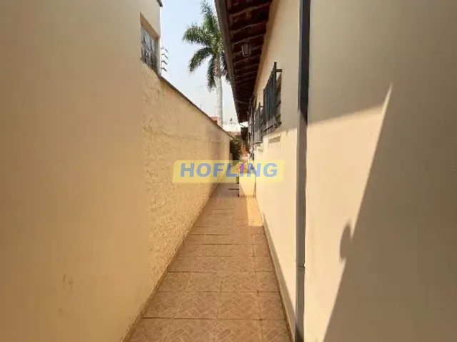 Casa com 528m² 3 quartos e 3 banheiros, à venda, no bairro Vila Operária em Rio Claro