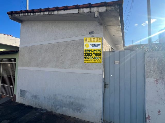 Foto do Casa - Casa para alugar - Centro - Alfenas/MG | H. DE PAIVA MAGALHAES & F.DE PAIVA MAGALHAES LTDA