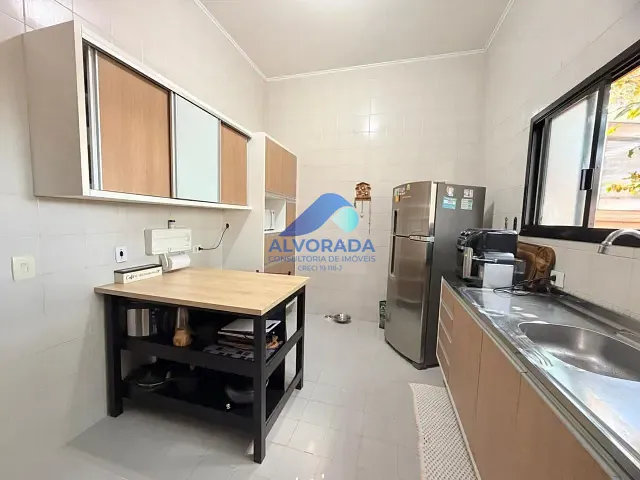 Casa 3 quartos e 2 banheiros, à venda, no bairro Bosque dos Eucaliptos em São José dos Campos