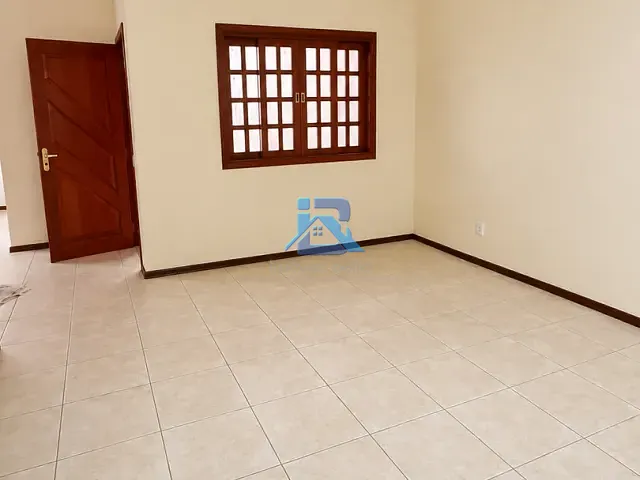 Casa com 250m² 3 quartos e 3 banheiros, para alugar, no bairro Recanto do Parque em Itatiba