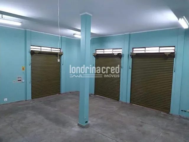 Casa com 454m² 5 quartos e 3 banheiros, à venda, no bairro Waldemar Hauer em Londrina